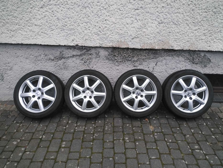 Felgi aluminiowe Honda Civic 8 UFO 7jx17' 5x114,3 ET55