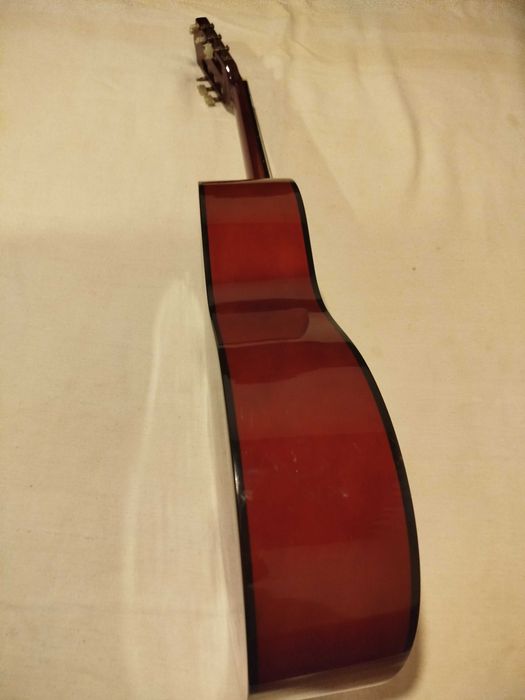 Guitarra acústica STAGG C542 castanha