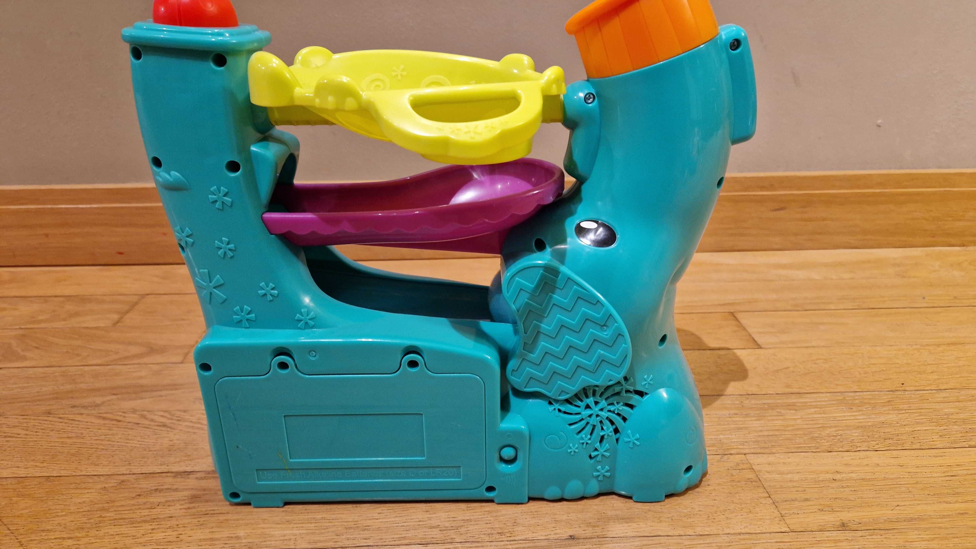 Fontanna interaktywna z piłek Słoń Playskool