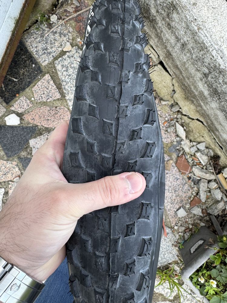 Pneu Bicicleta Vittoria Barzo 27.5 x 2.6