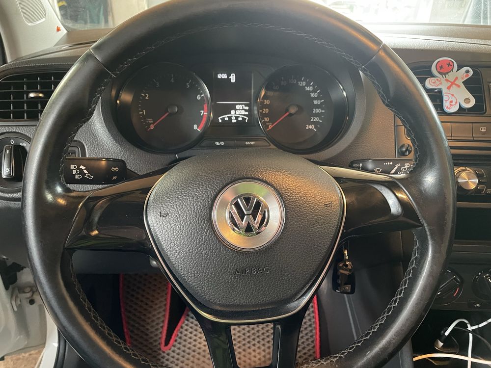 Volkswagen Polo 6C , 2015 рік , 1.0 MPI