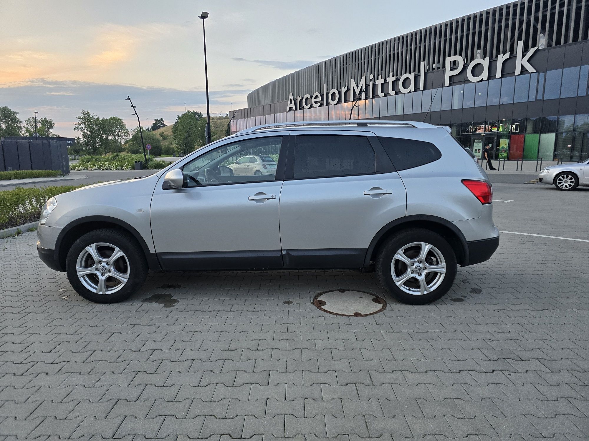 Nissan Qashqai 2+ 2,0 benzyna z Niemiec