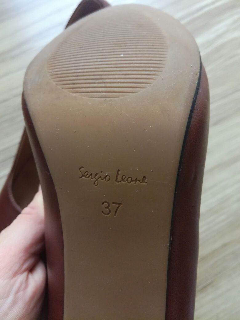 Buty szpilki czółenka Sergio Leone rozmiar 37