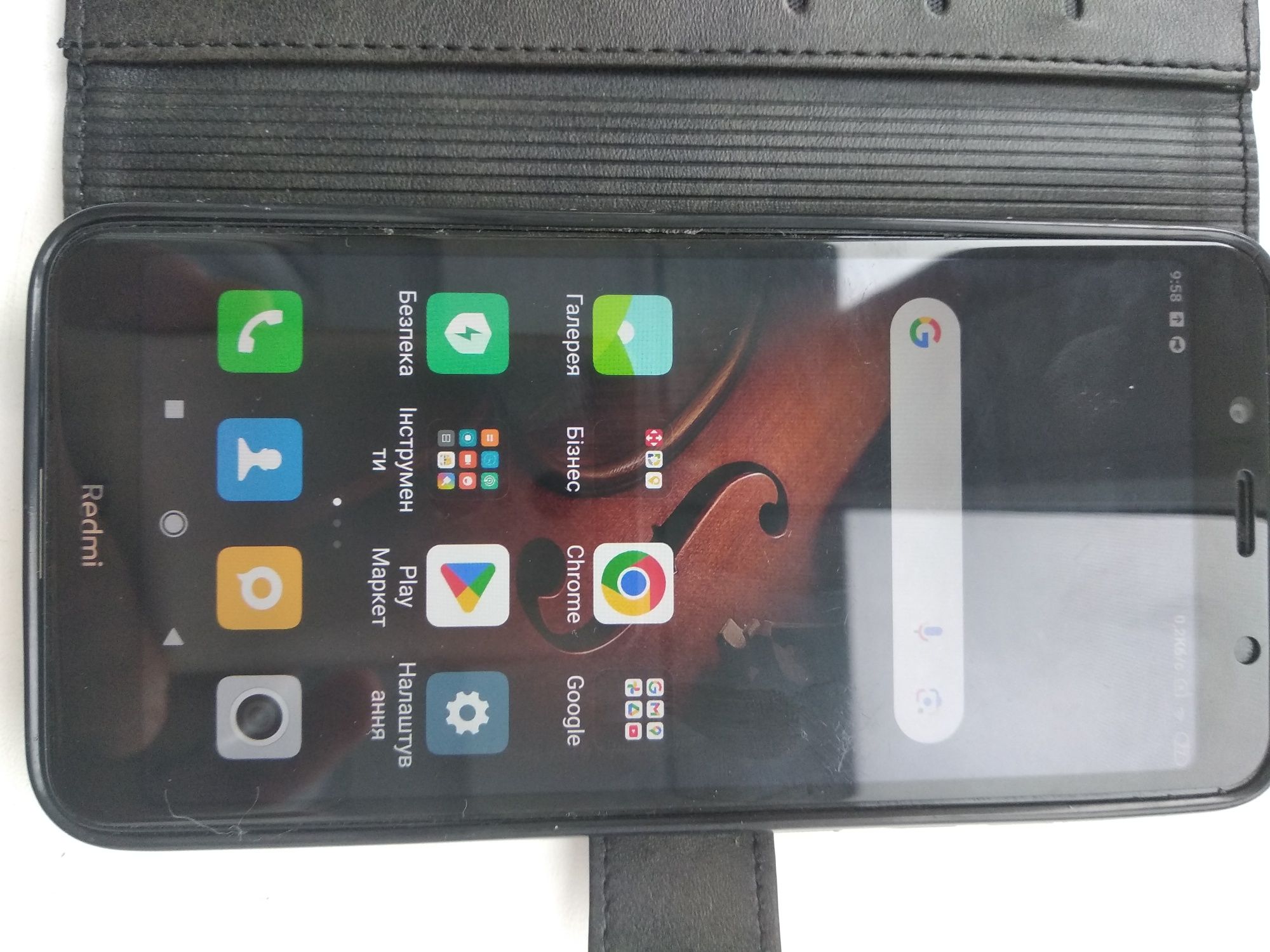 Смартфон Xiaomi Redmi 7A ,2/32,кращий за новий(+шкло.чохол-книжка)
