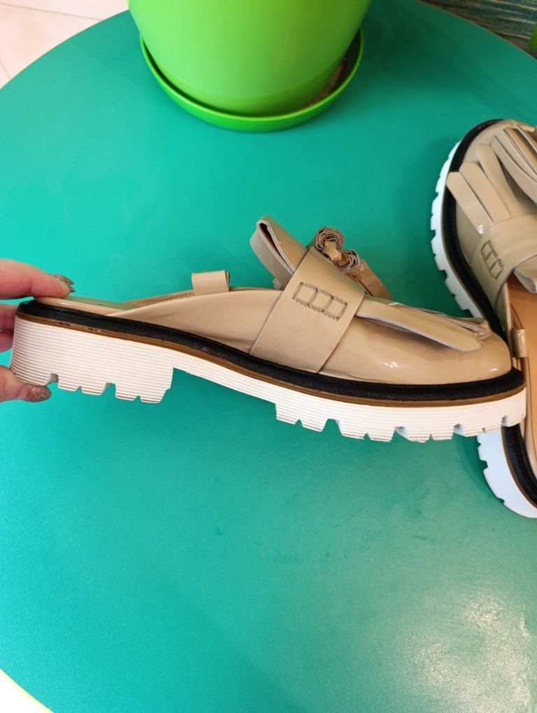 Шикарные лоферы Италия MSGM