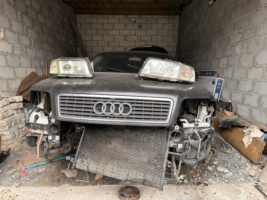 Розбір Audi a8d2 3.3tdi 2001 року