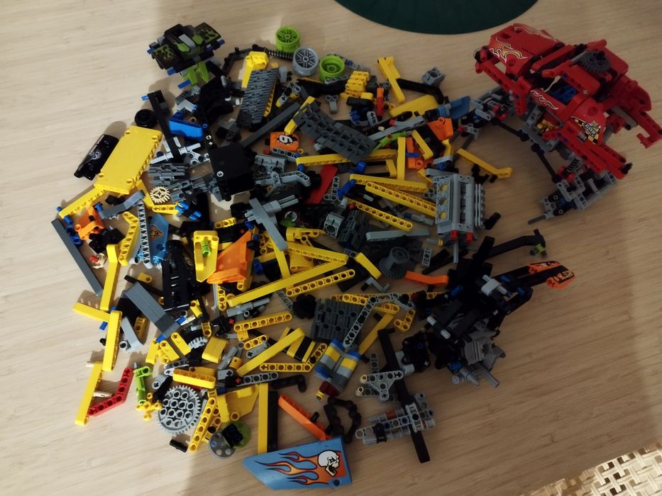 LEGO Technics kilka 1.7 kg - zestawów