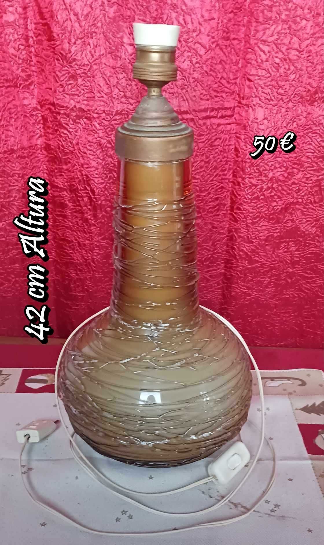 Candeeiro de Mesa em Vidro.