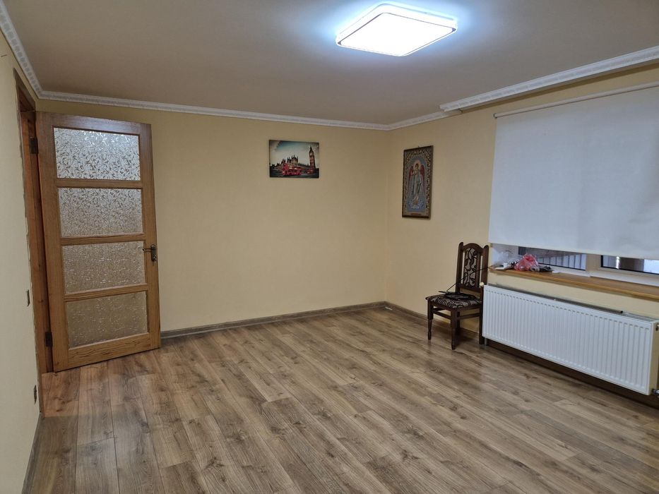 Автономний будинок для великої сім'ї в тихому місці++бізнес