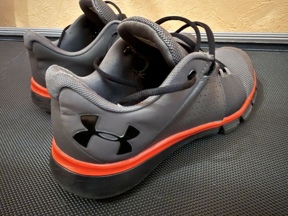 Кроссовки Under Armour ua strive 7