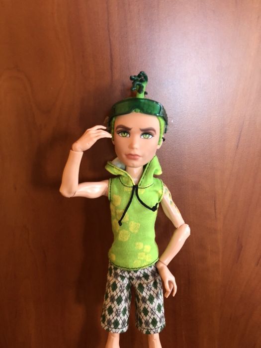 Монстер Хай Дьюс Горгон Скариж Monster High Deuce Gorgon Scaris