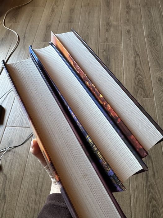 Продаються 3 книги з серії «Місто вітрів» Ліз Томфорд