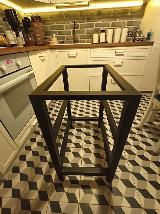 Audiofilski regał audio na sprzęt Hi Fi - stelaż.