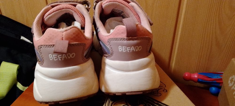 Buty adidasy dla dziewczynki r 30