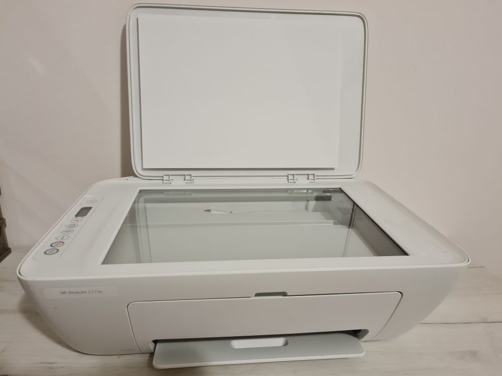 Drukarka atramentowa HP deskjet 2710e jak nowa