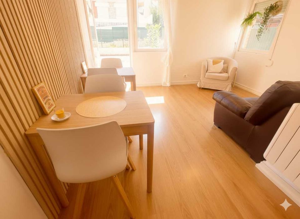 Moradia com terraço-jardim independente de 188 m² em Caxias - Laveiras