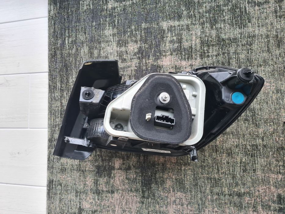 Farolim direito peugeot 208