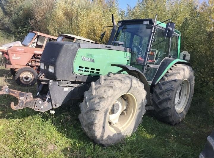 Valtra Valmet 8150 Do Sprowadzenia Tuz Francja