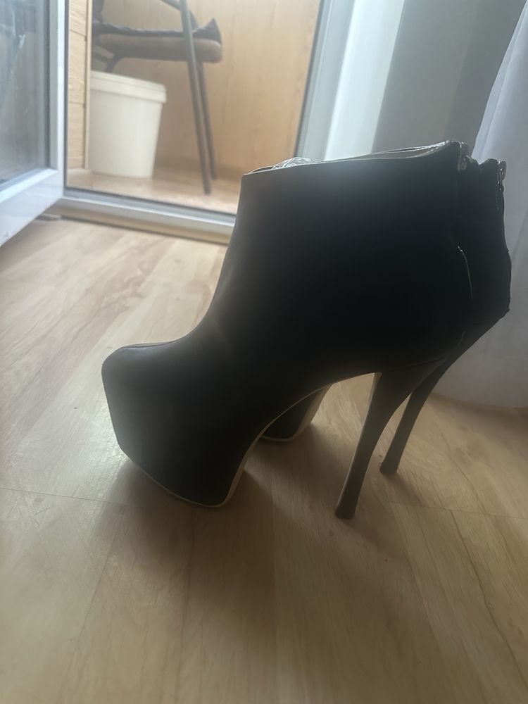 Продам ботинки бренд Zanotti