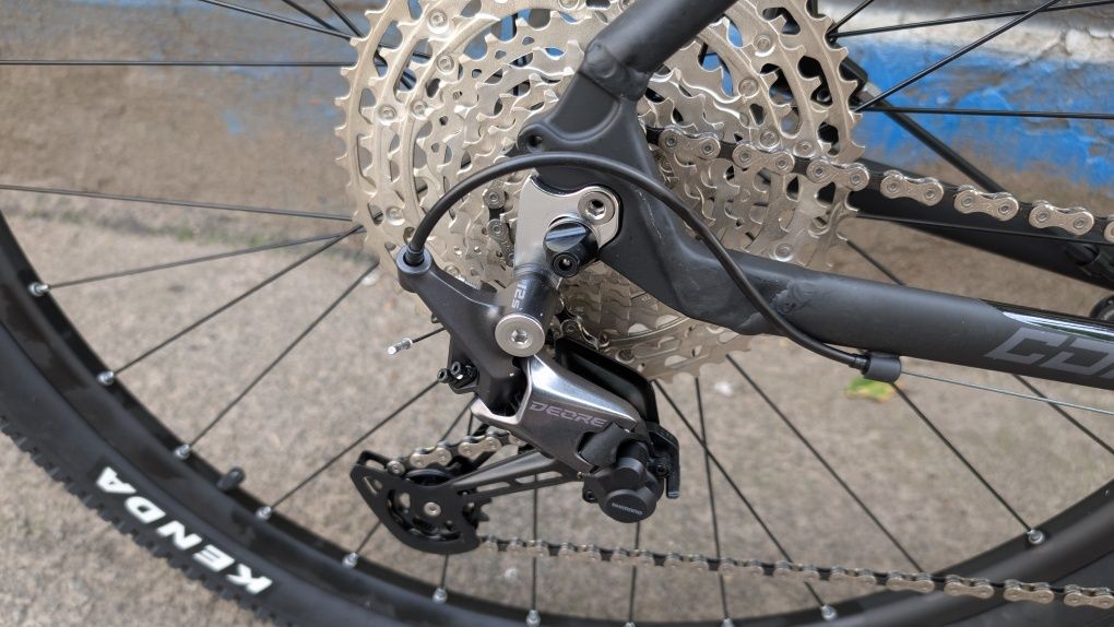 ВВелосипед  "APEX"рама алюминиевая 21 Shimano Deore`