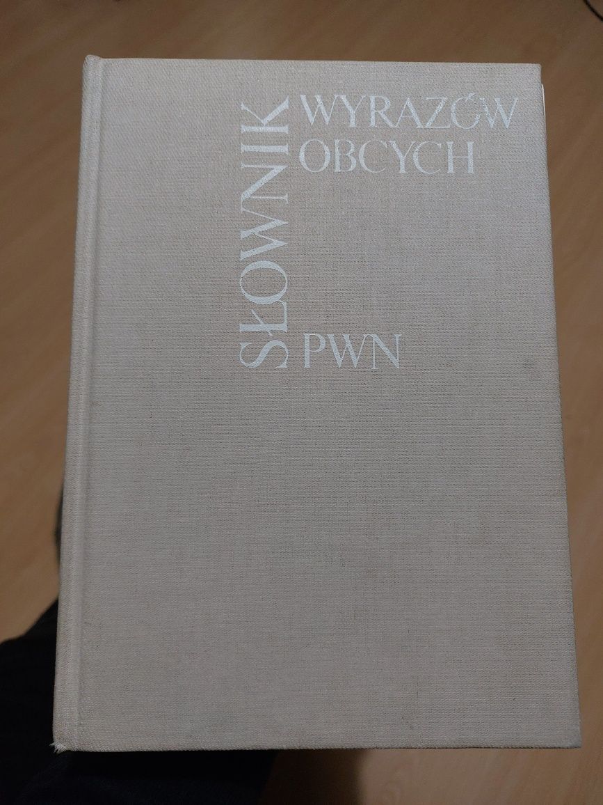 Słownik wyrazów obcych PWN