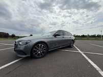 Mercedes-Benz Klasa E Mercedes-Benz Klasa E 220 d T 9G-TRONIC Schadow Black, Multibeam