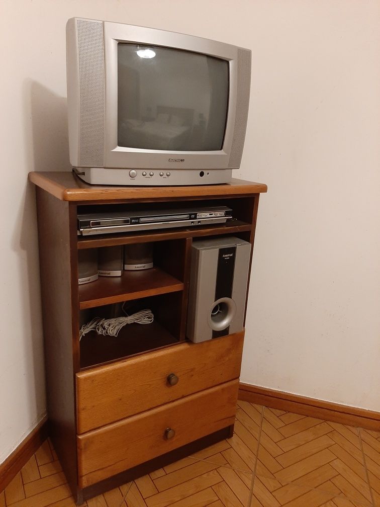 Móvel, televisão, dvd e sistema de som