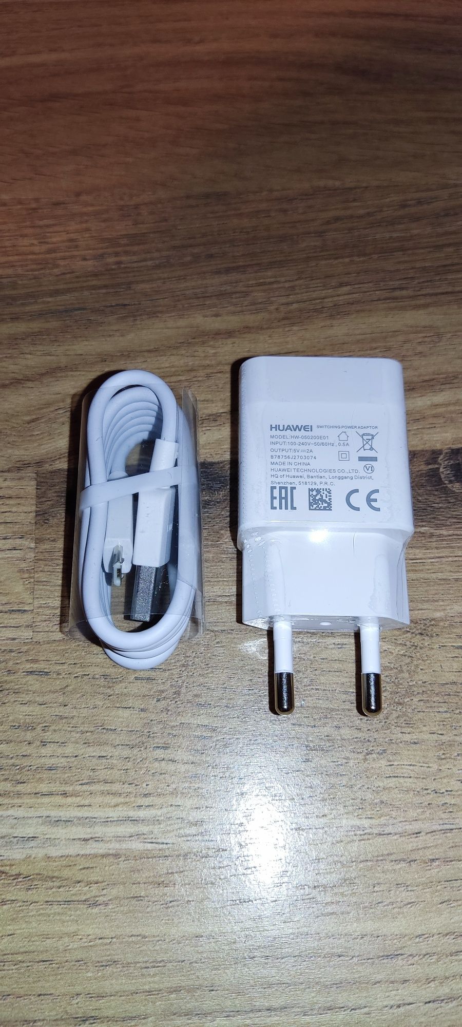 Nowa oryginalna ładowarka sieciowa Huawei z nowym kablem microUSB