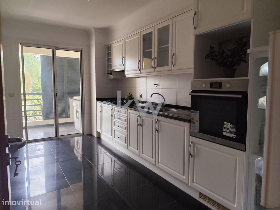 Arrendar -  Apartamento T2 - Funchal - Ilha da Madeira