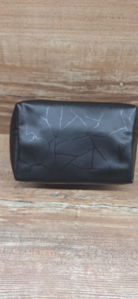 yves saint laurent kosmetyczka Nowa