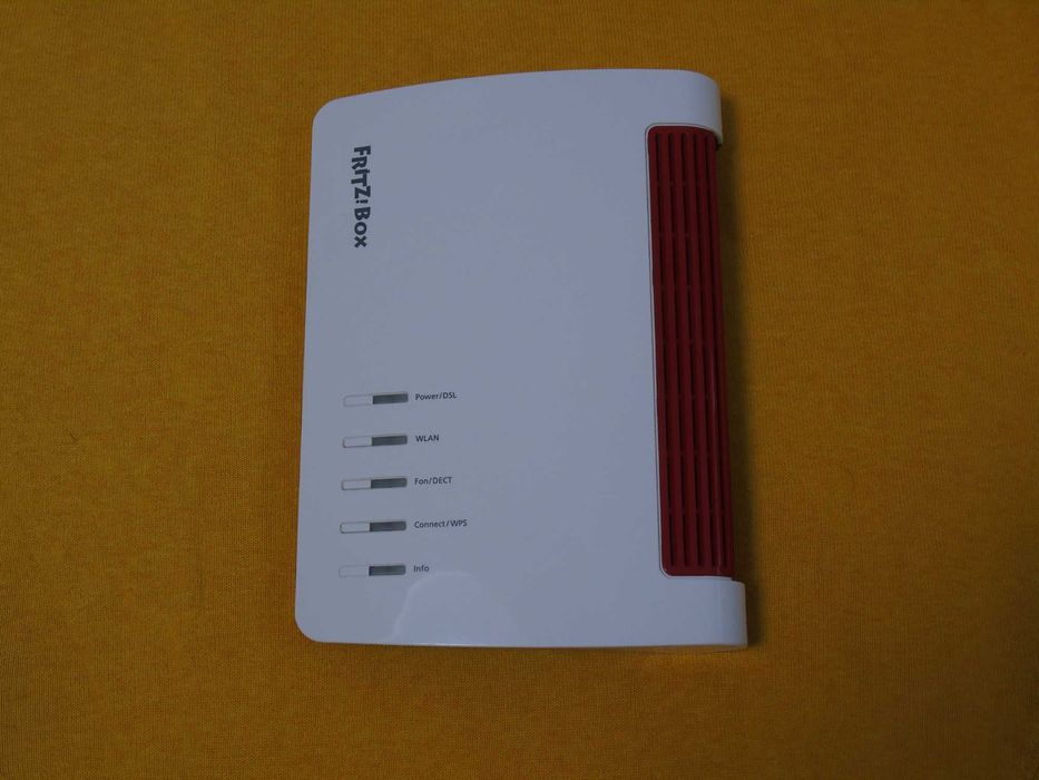Wi-Fi роутер FRITZ!Box 7590 RD 2 діапазони білого кольору