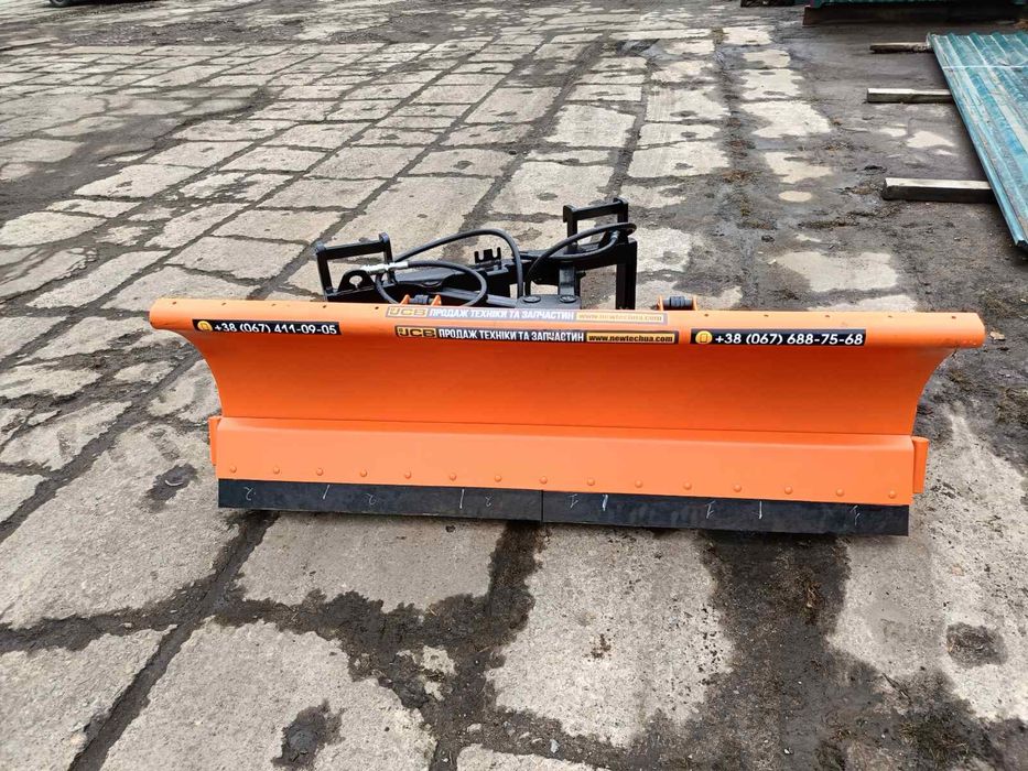 Відвал для сніну на bobcat