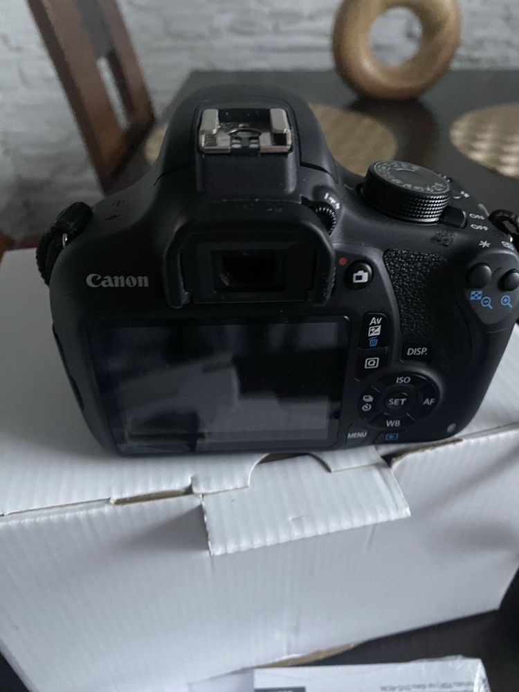 Lustrzanka Canon EOS 1200D