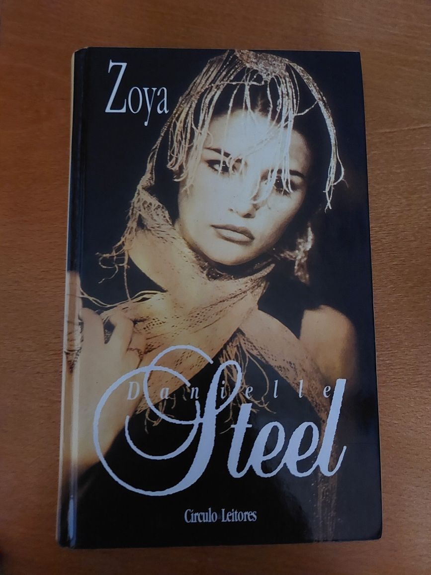 Zoya - Danielle Steel