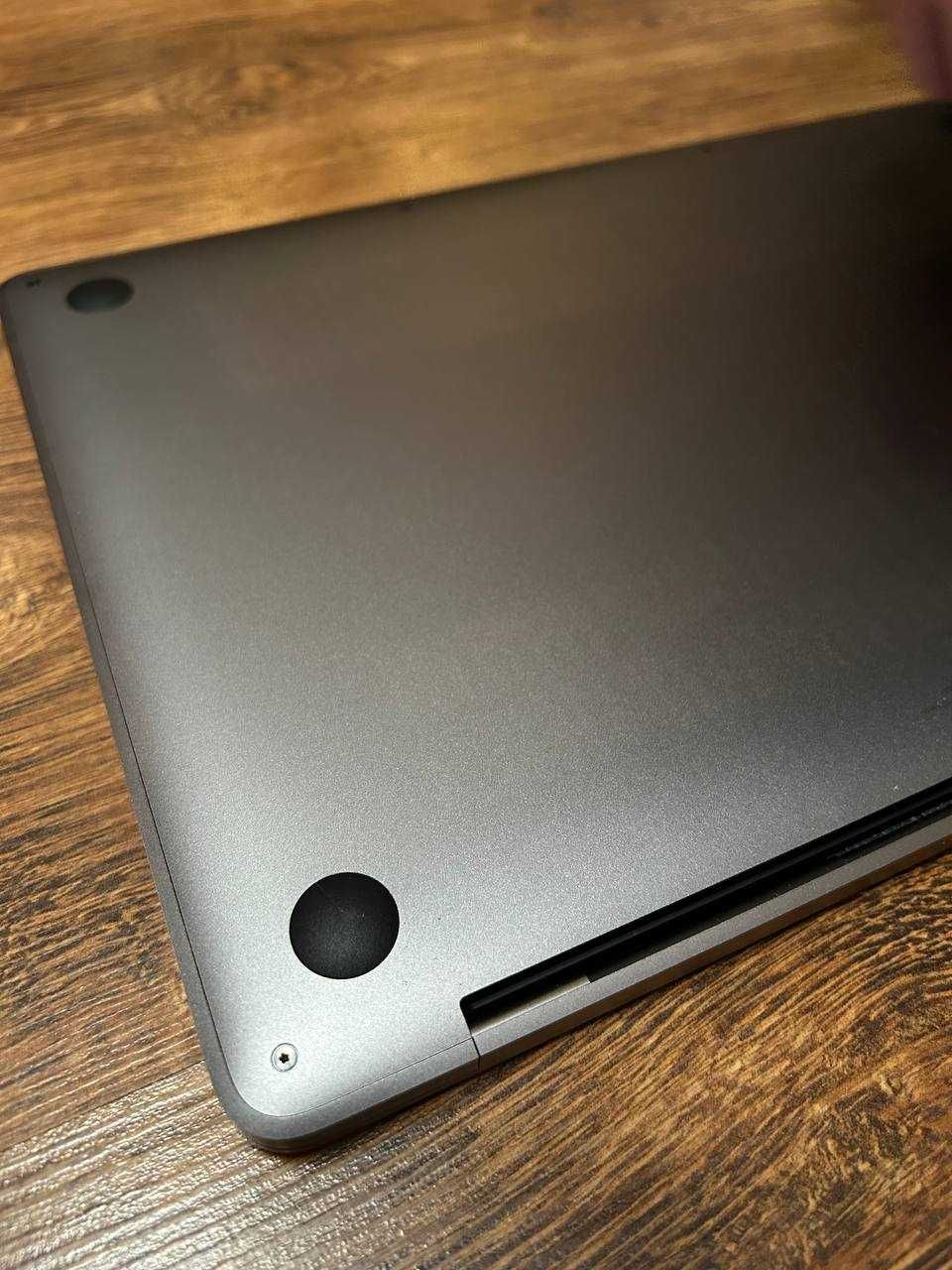 Продам MacBook Pro 2019 13" | 8GB RAM | i5 | 128GB SSD