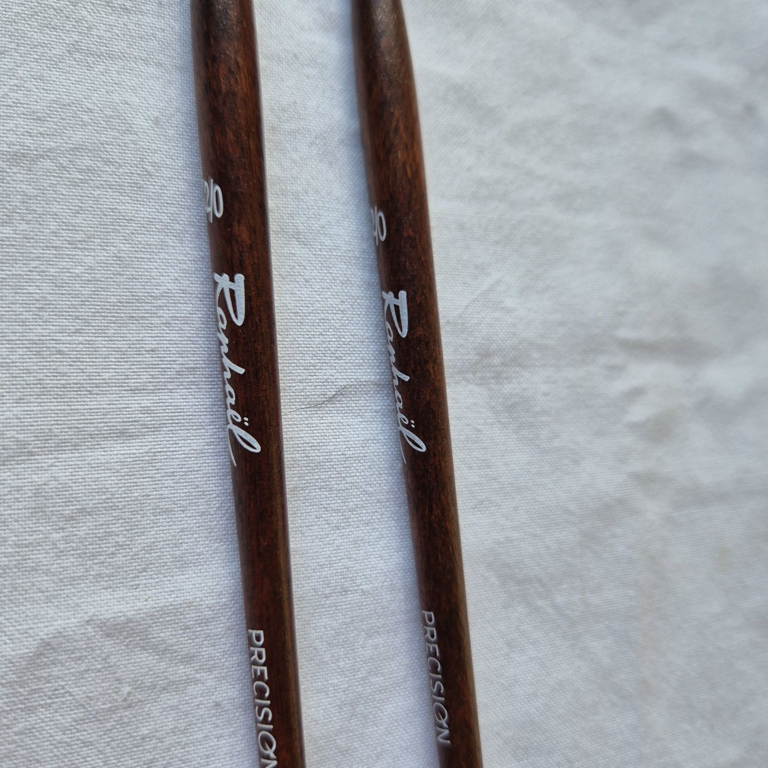 Pędzle 2 szt. Raphael 8910 2/0 precision martre imitation sable