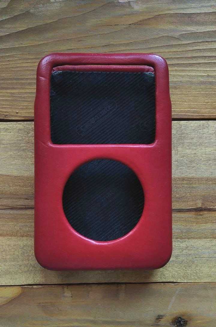 Кожаный чехол, футляр Case-mate на iPod Classic - 600