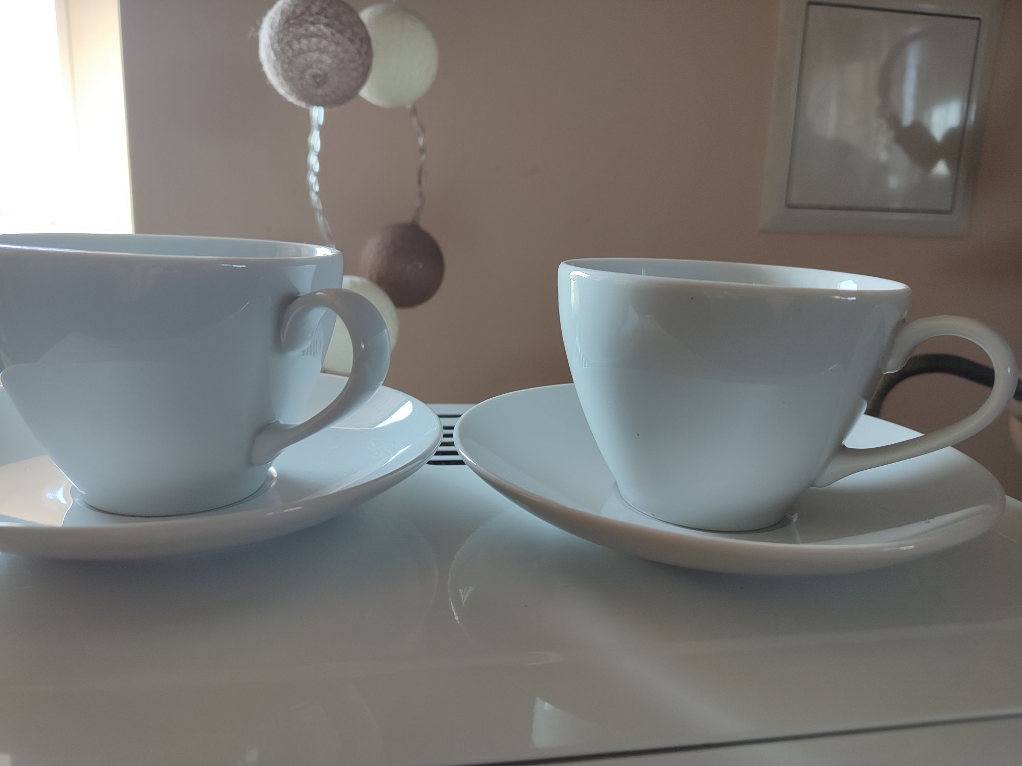 Filiżanki Vardera 36cl, IKEA.Stan bdb (13 kompletów+ 3 filiżanki).