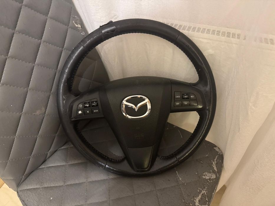 Kierownica Mazda