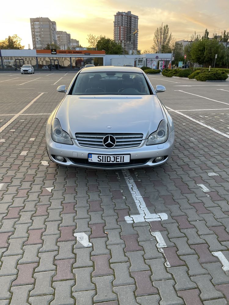 Продам  Mercedes-Benz C219