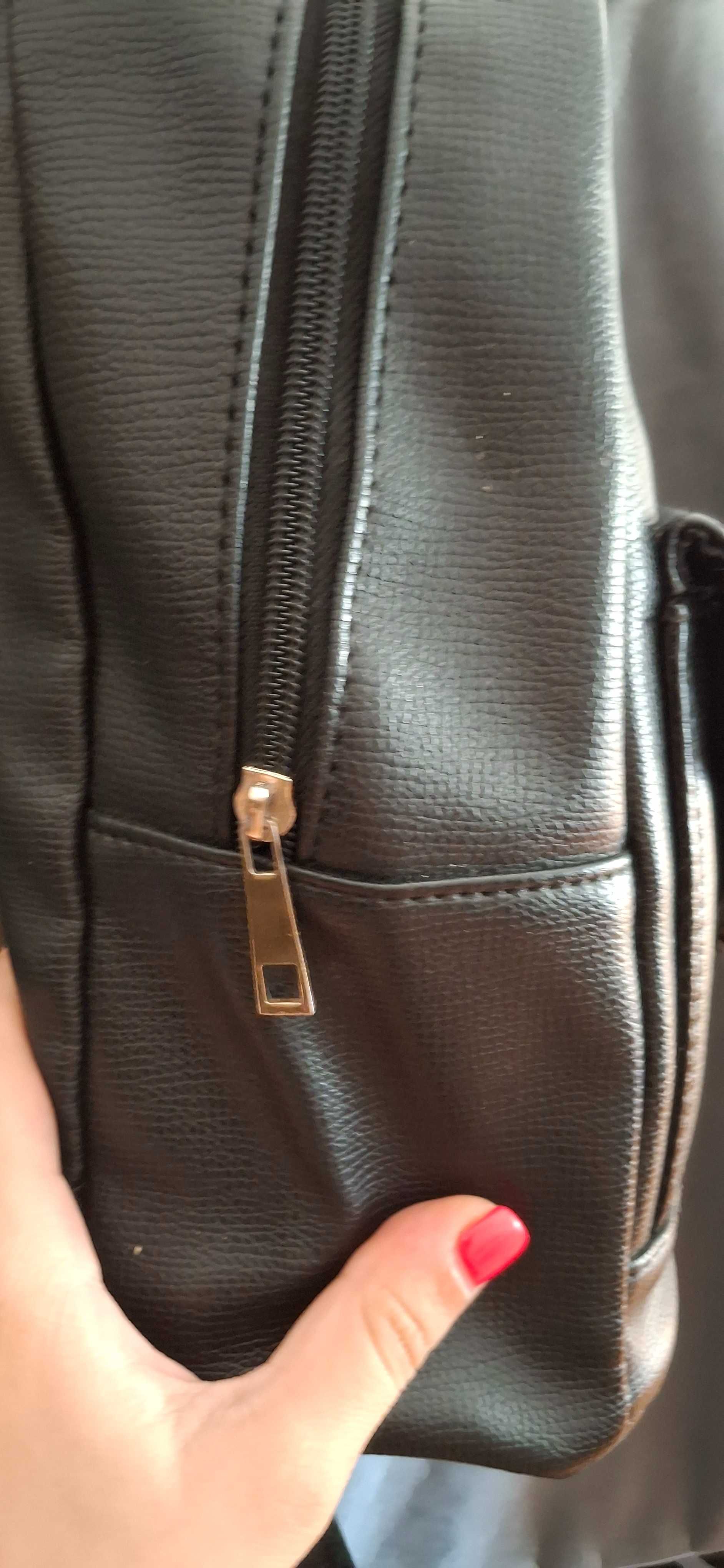 Mochila preta Primark