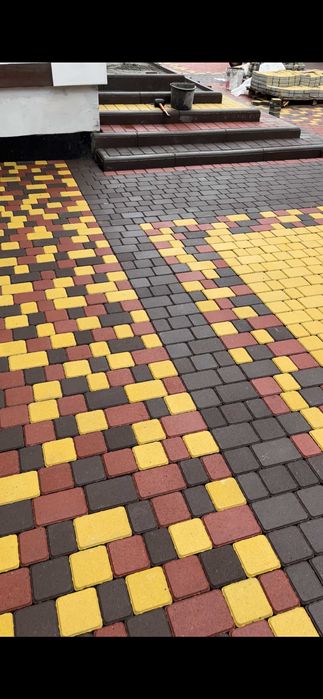 Професійне укладання бруківки. Хмельницький та обл.