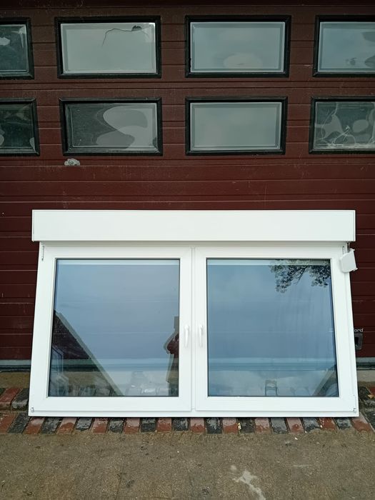 Okno dwuskrzydłowe z roletą zewnętrzną 213x135 plastikowe DOWÓZ KRAJ