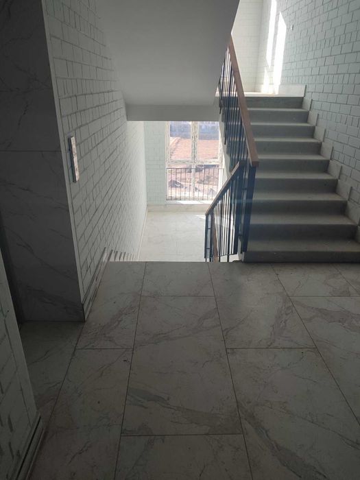 Продам 1 кiмнатну квартиру по вул.Багряного 39,ЖК Олександрiвський