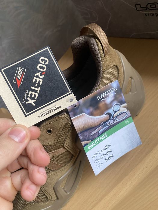 Тактичні черевики LOWA ZEPHYR GTX LO TF койот