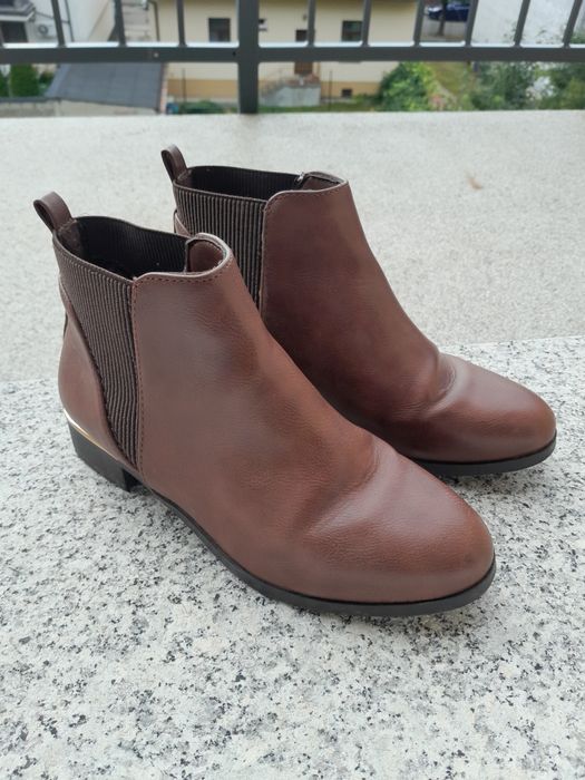 Brązowe sztyblety Primark 37