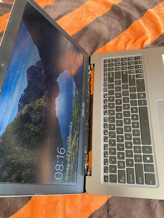 Laptop używany ASUS VivoBook Pro – i5