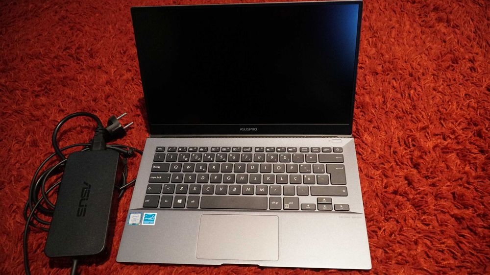 Portátil ASUS PRO B9440UA i7 16GB RAM + Carregador **NOVO**