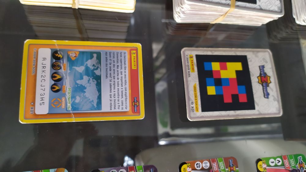 Vendo e troco Cartas e stacks das 4 coleções Invizimals