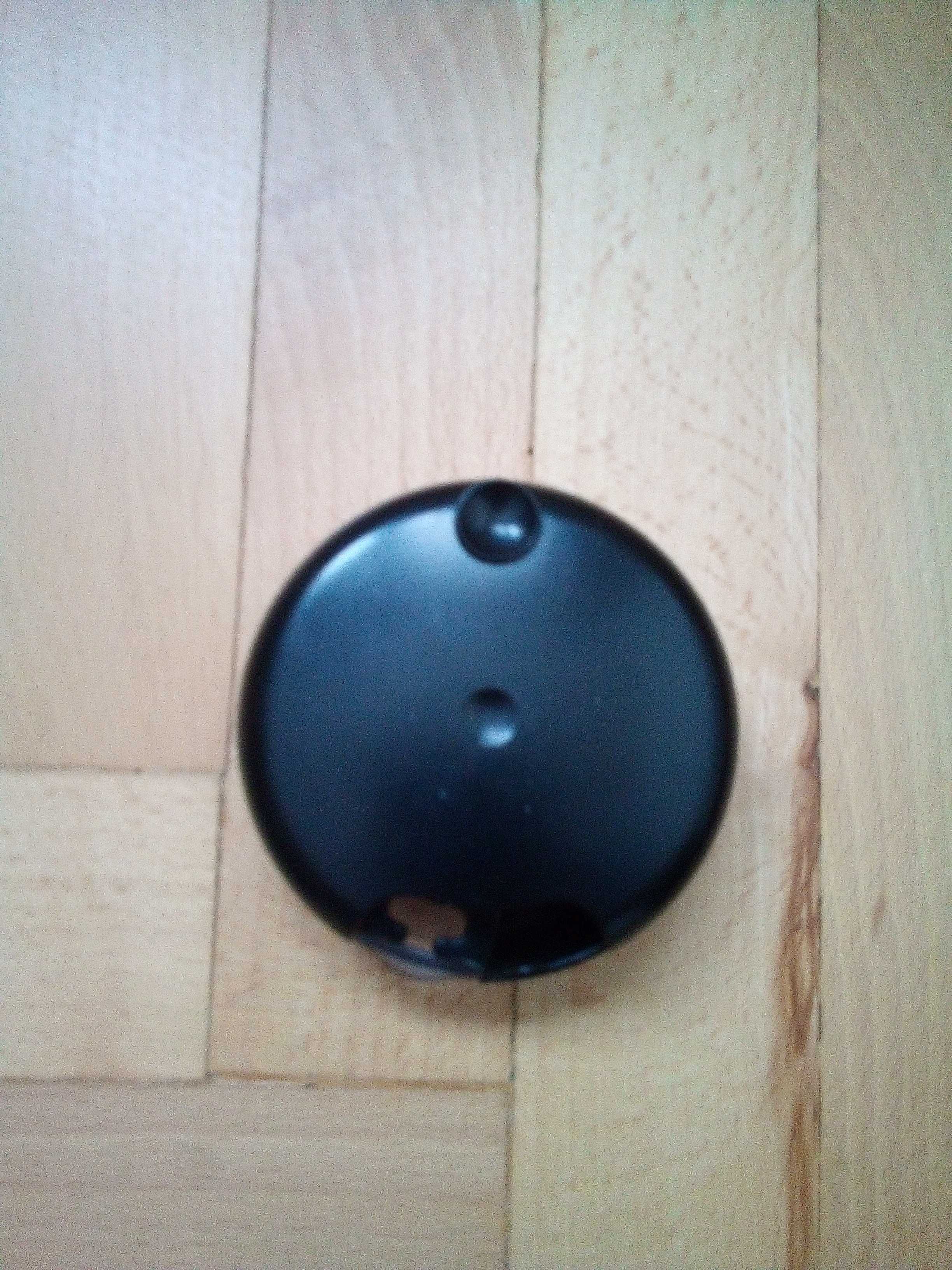 pudełko na słuchawki douszne , zwijany kabel , sennheiser